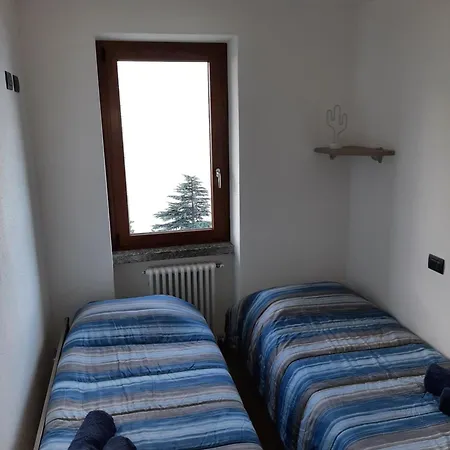 Cima Lago Gera Lario Exterior photo